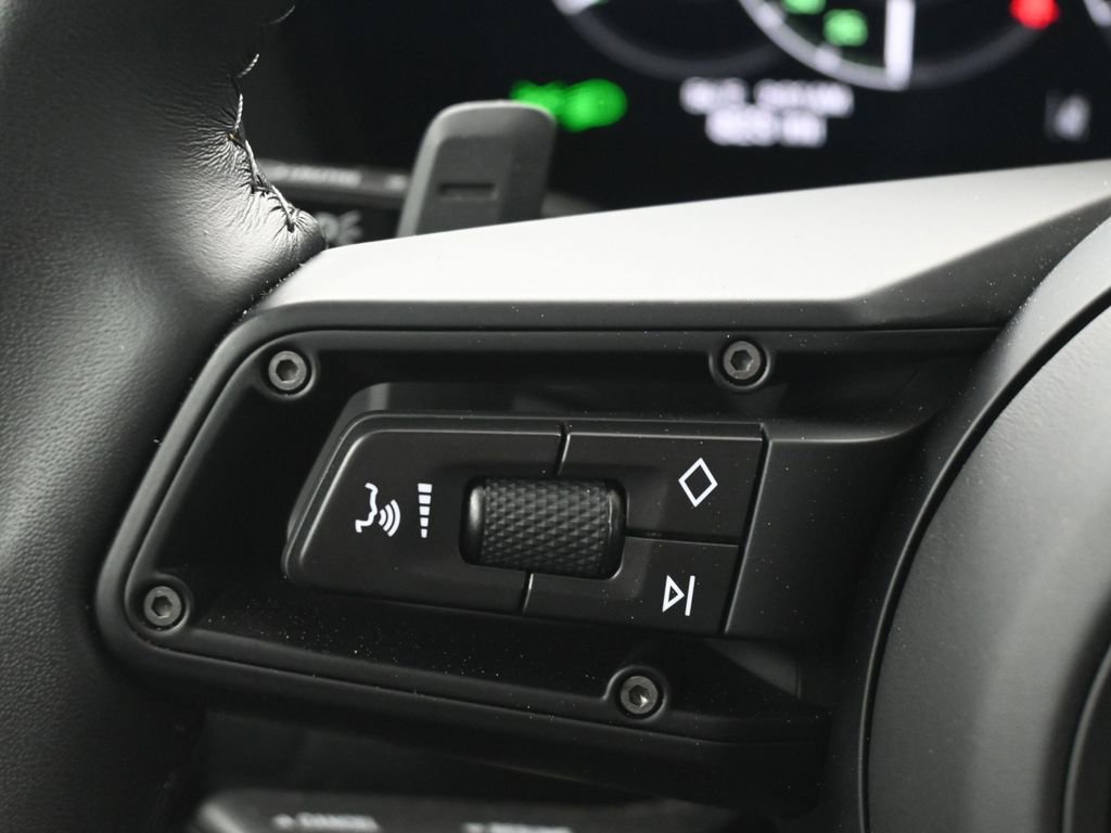 Certified 2026 Porsche 911 GTS image 24