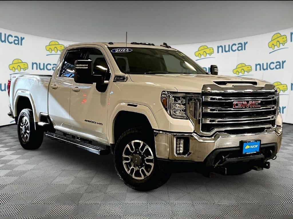 Used 2022 GMC Sierra 2500 SLE w/ SLE Value Package; AWD/4WD image 1