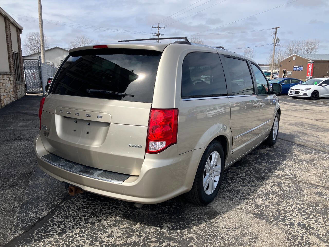 Used 2013 Dodge Grand Caravan Crew w/ Driver Convenience Group FWD image 3