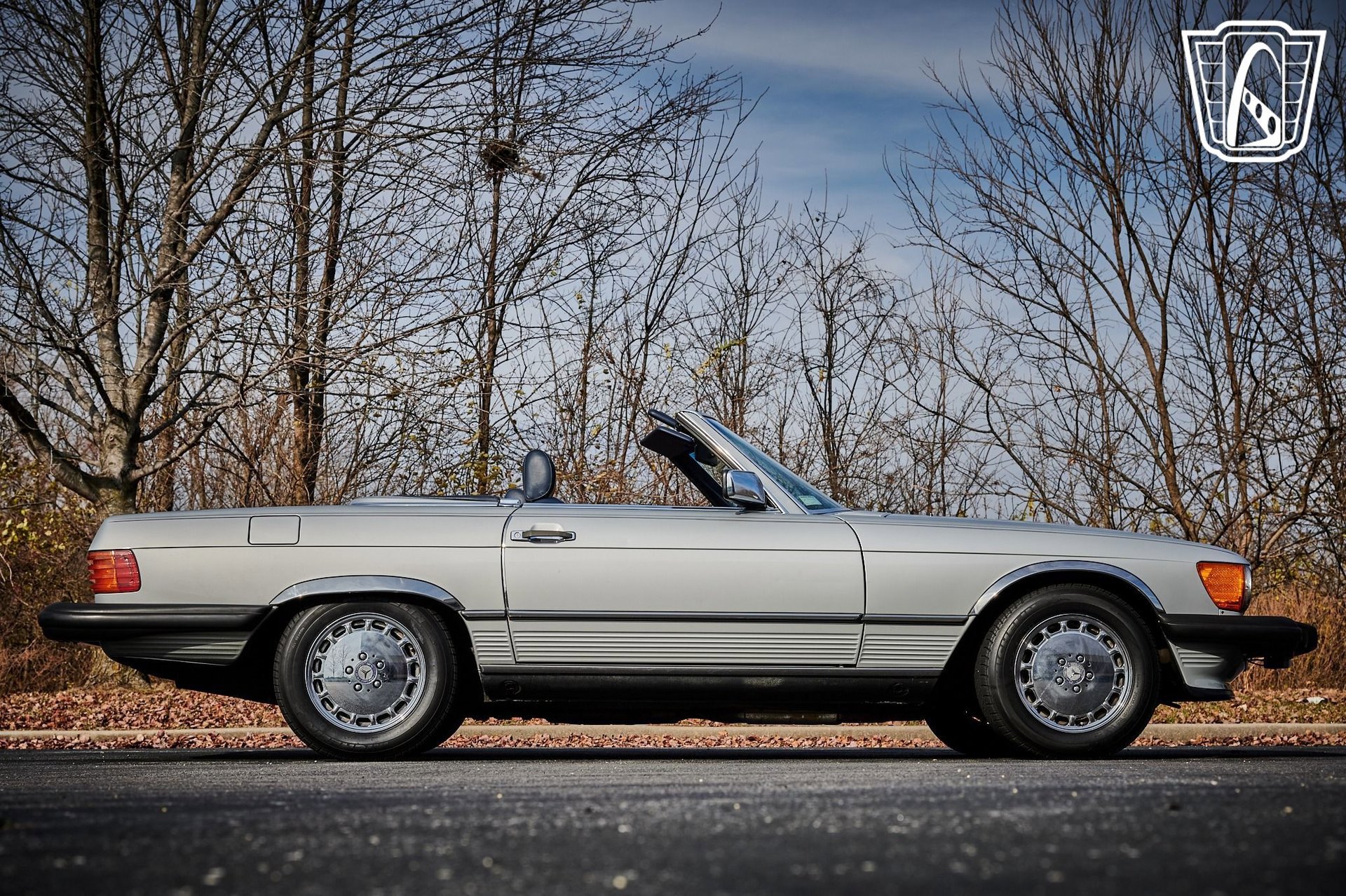 Used 1988 Mercedes-Benz 560 SL image 19