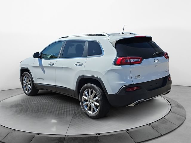 Used 2018 Jeep Cherokee Limited AWD/4WD image 3