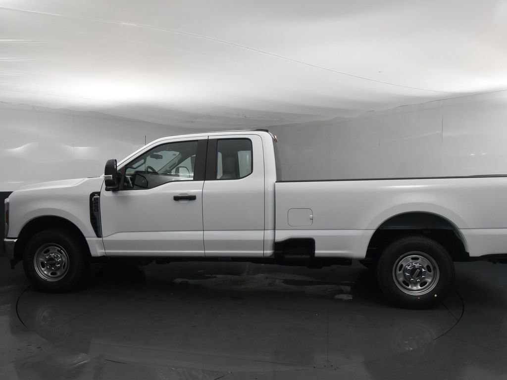 New 2024 Ford F250 XL w/ XL Chrome Package image 3