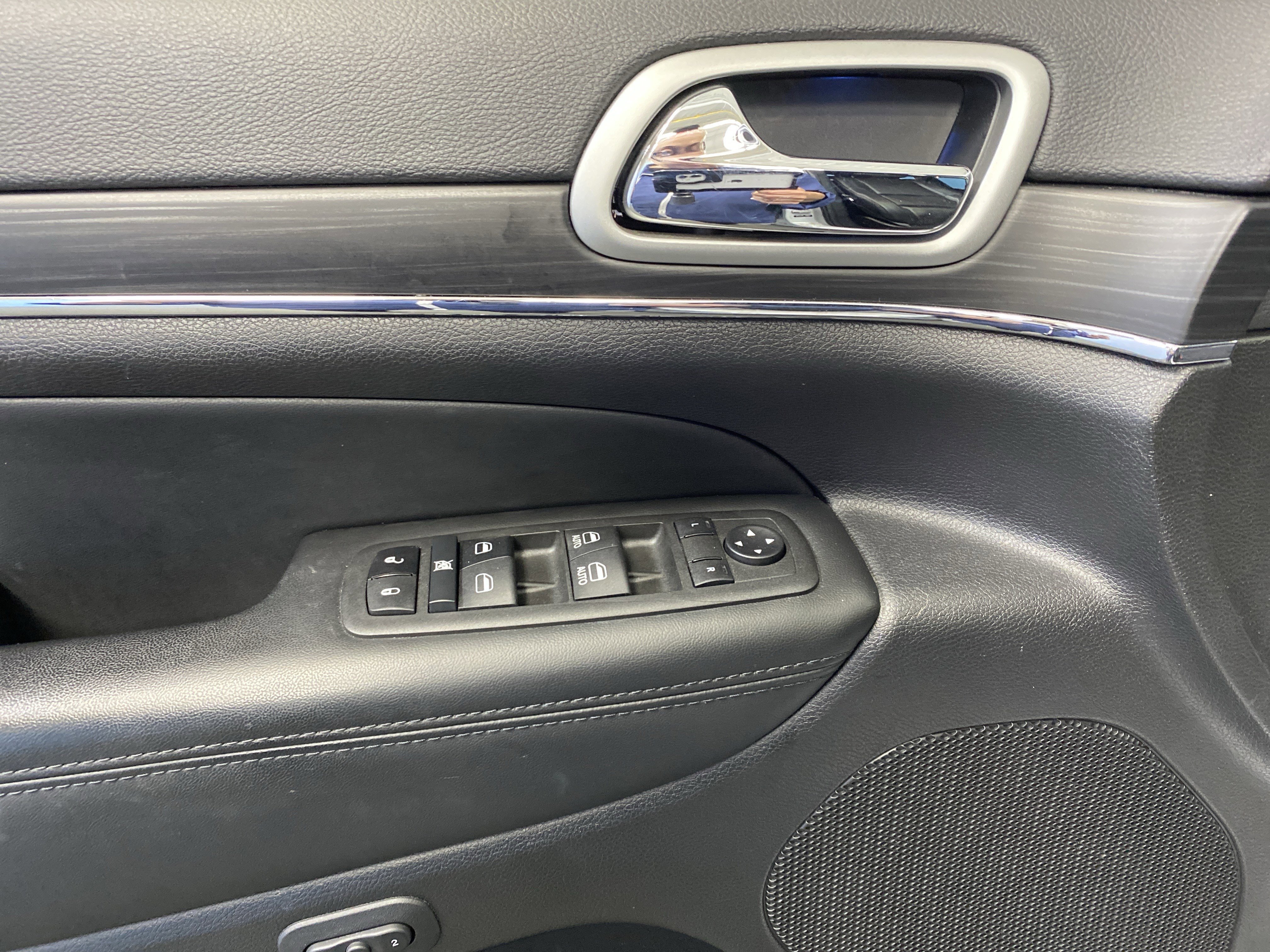 Certified 2022 Jeep Grand Cherokee Limited image 12