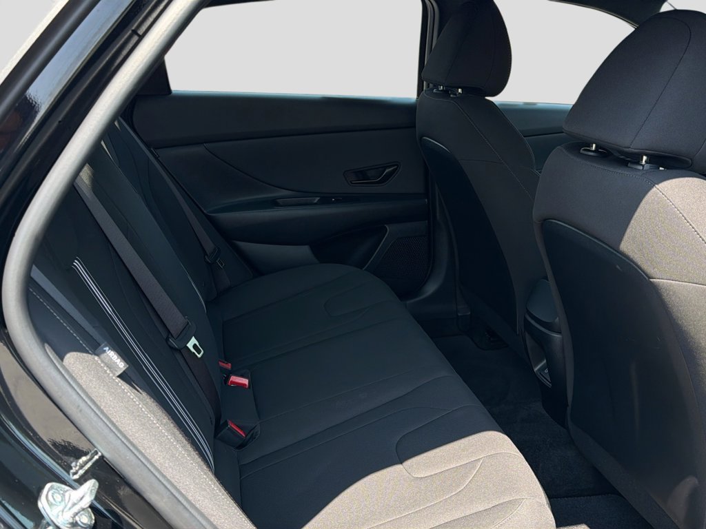Certified 2025 Hyundai Elantra SEL FWD image 26