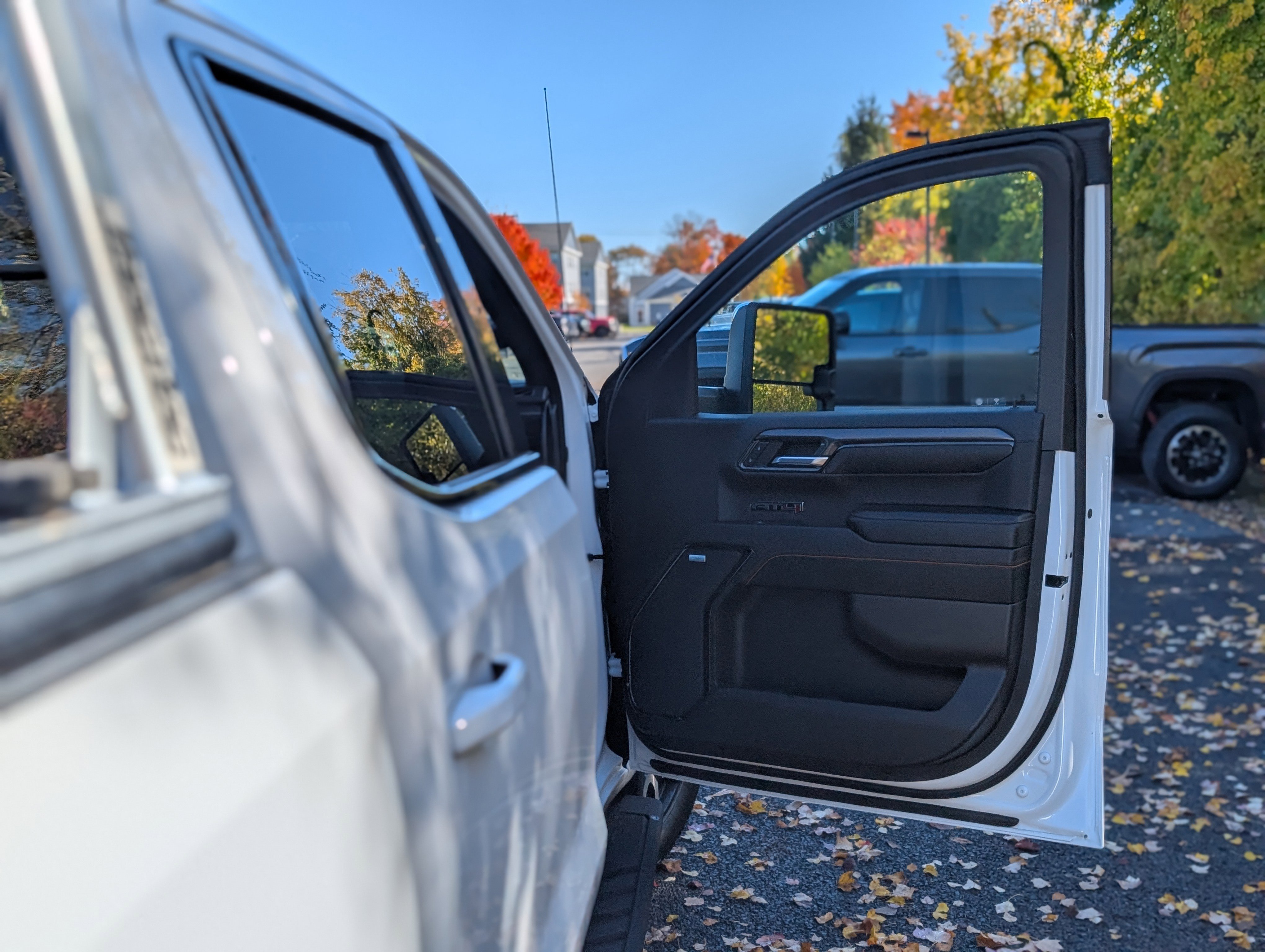 Used 2024 GMC Sierra 1500 AT4 w/ AT4 Premium Package image 47