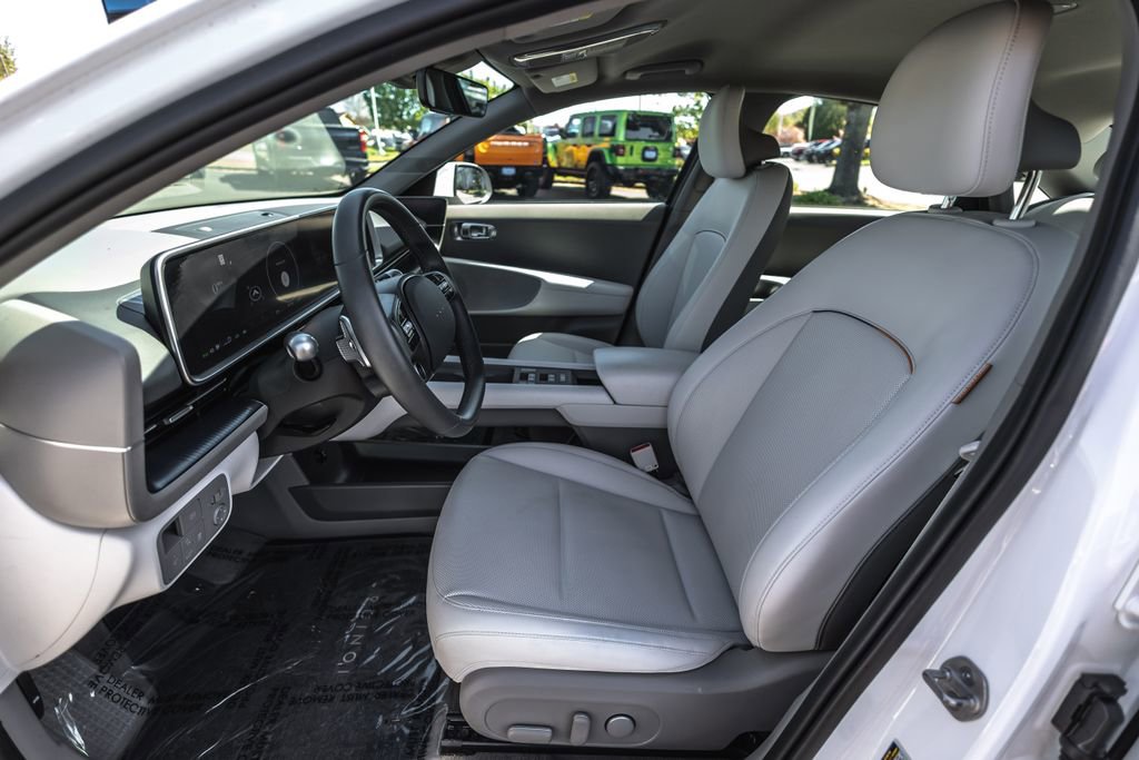 Used 2024 Hyundai Ioniq 6 SEL AWD/4WD image 17