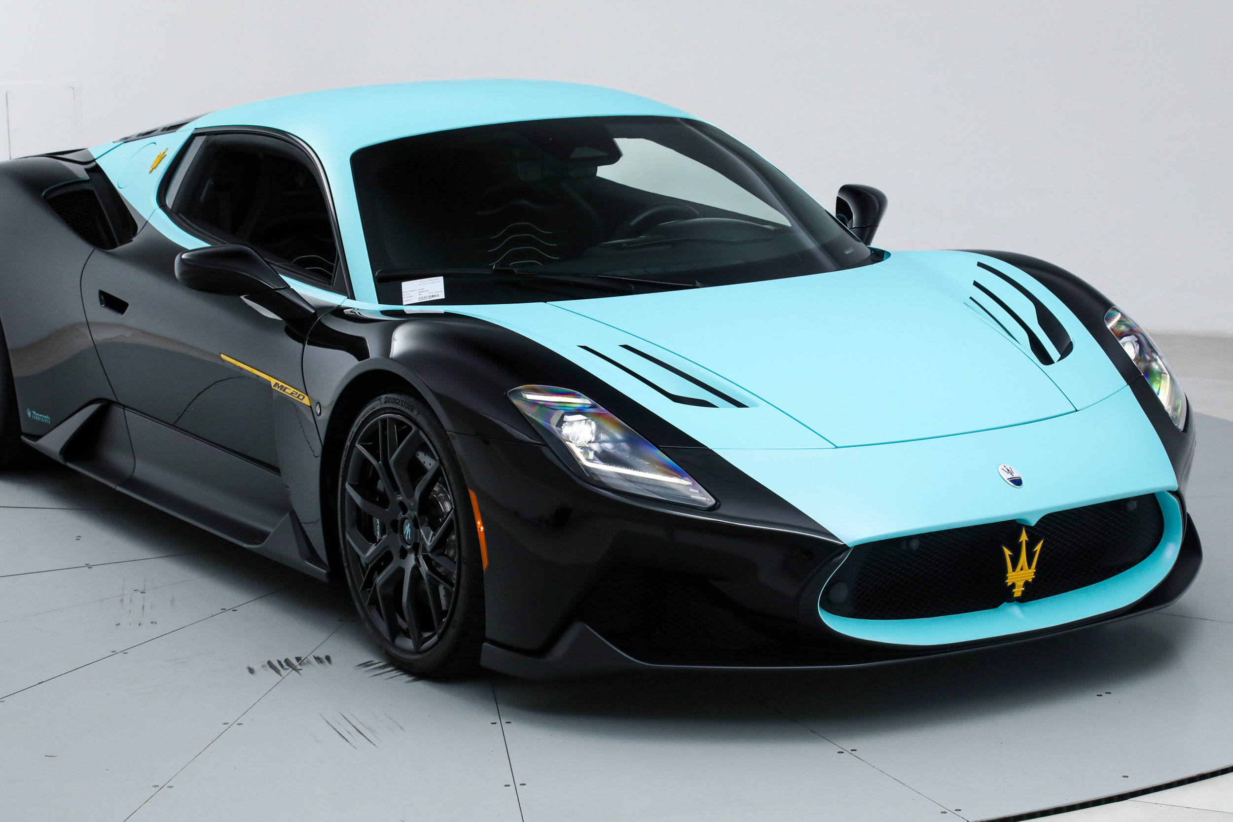Used 2025 Maserati MC20 Coupe RWD image 12