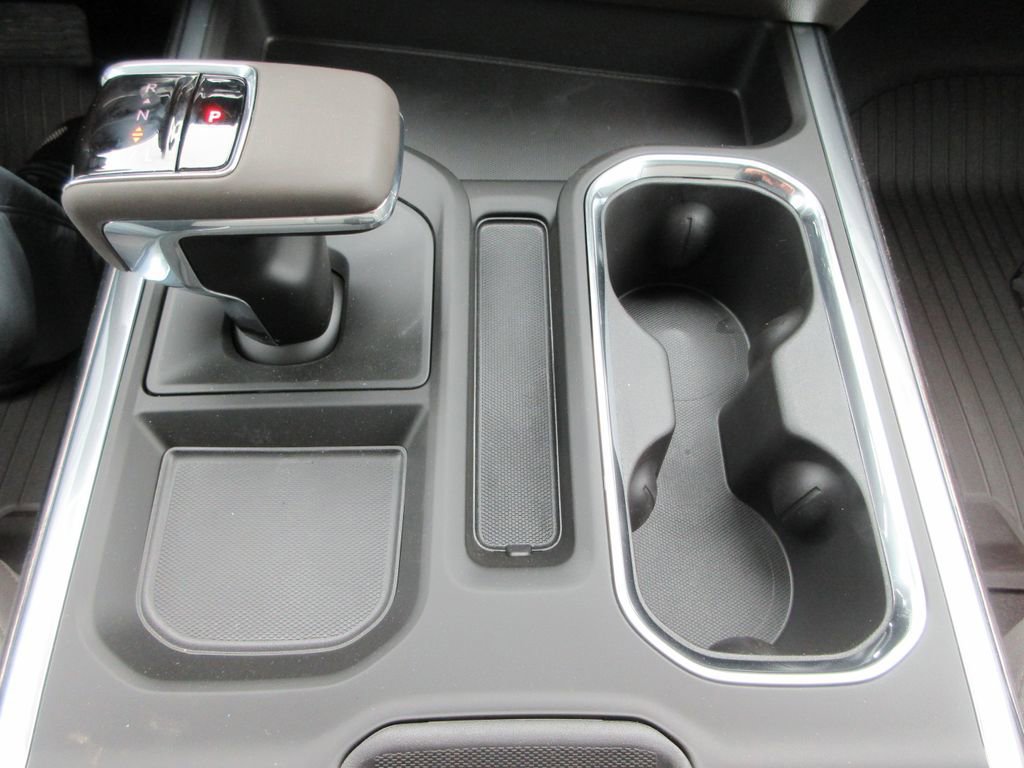 New 2026 Chevrolet Silverado 1500 LTZ w/ LTZ Premium Package image 32