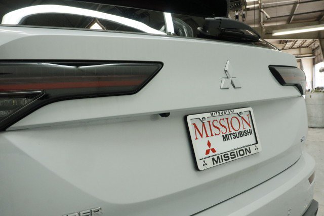 New 2026 Mitsubishi Outlander SE FWD image 4