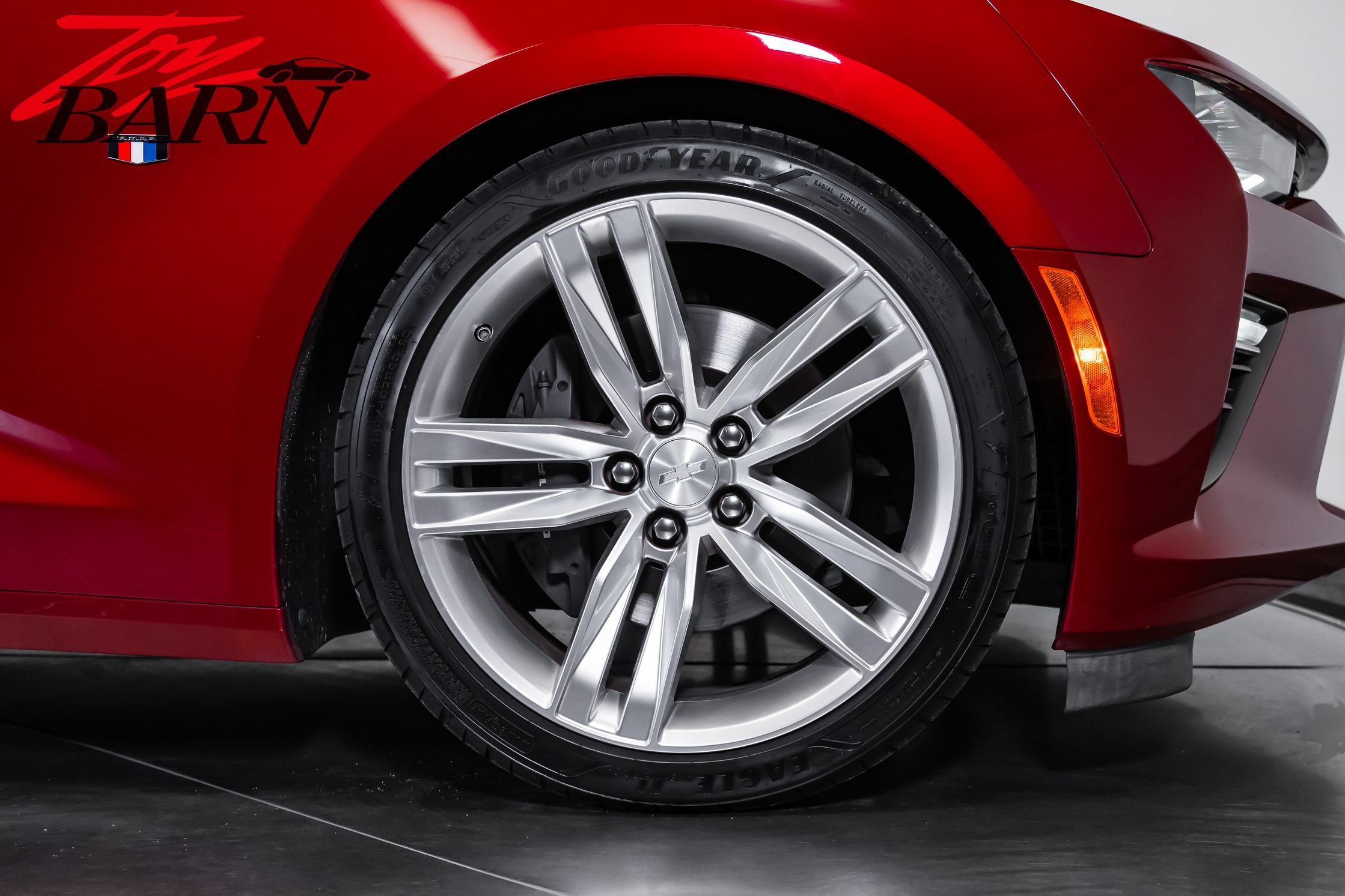 Used 2016 Chevrolet Camaro SS RWD image 16
