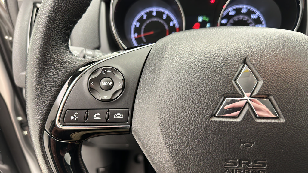 Used 2025 Mitsubishi Outlander Sport AWD image 18