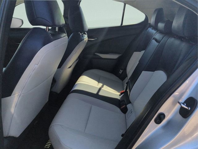 Used 2020 Lexus UX 250h w/ Premium Package image 21
