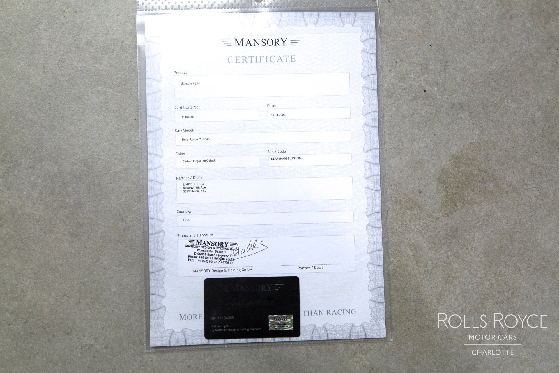 Used 2025 Rolls-Royce Cullinan Black Badge image 38