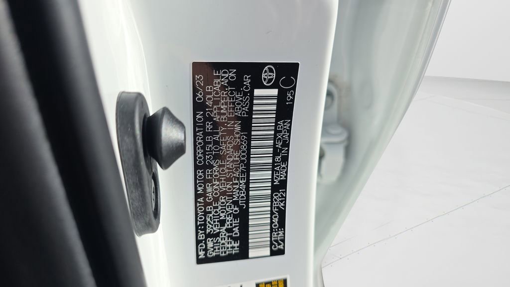 Used 2023 Toyota Corolla LE image 37