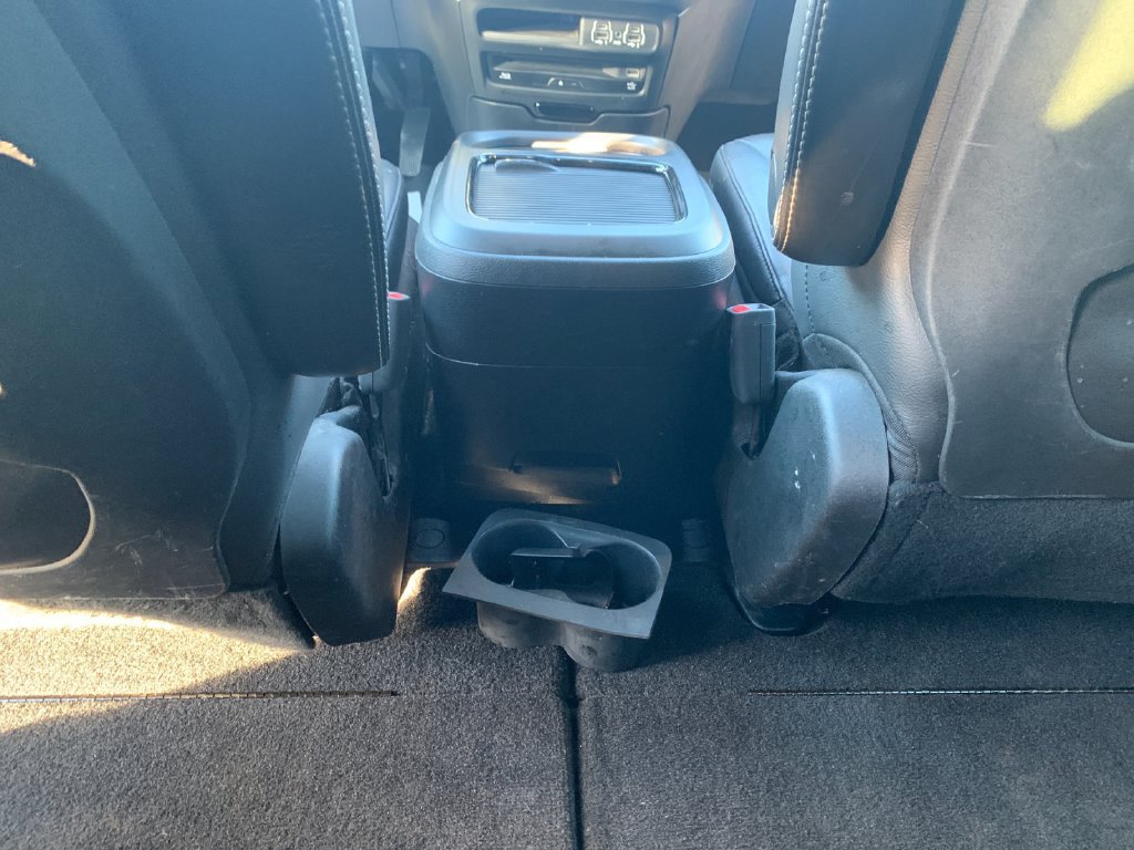 Used 2021 Chrysler Pacifica Touring-L w/ Uconnect Theater Family Group FWD image 15