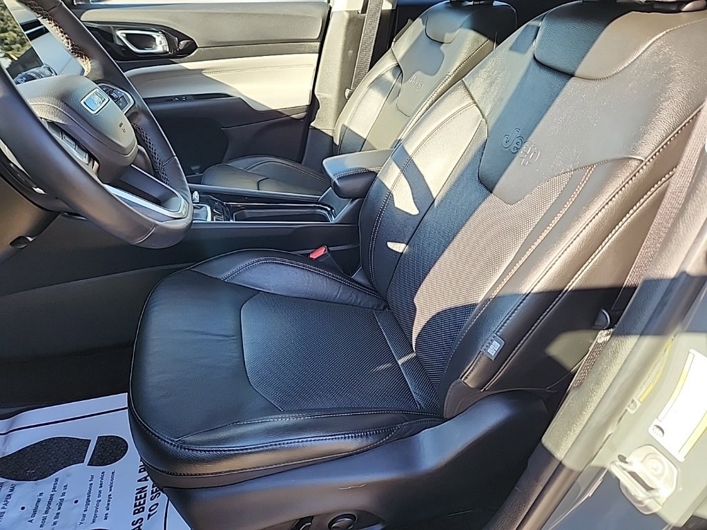 Certified 2022 Jeep Compass Limited image 17