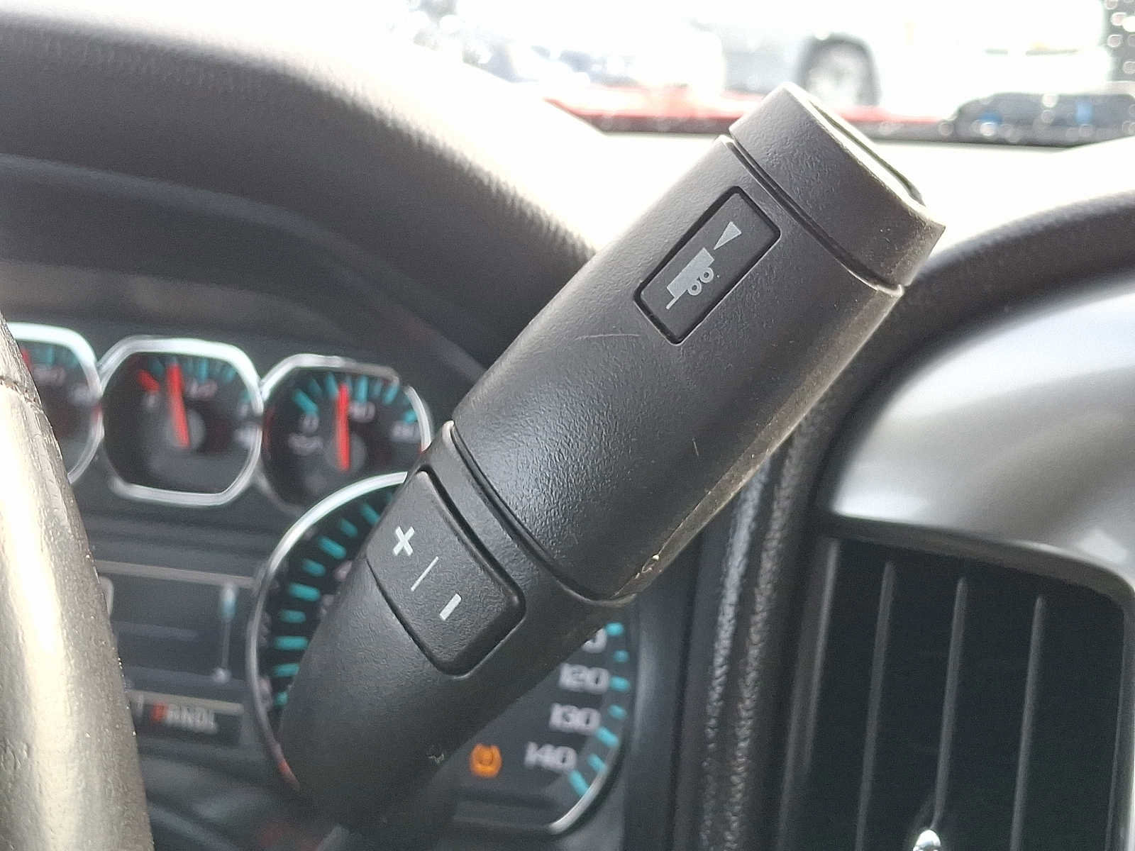 Used 2018 Chevrolet Silverado 1500 LT w/ All Star Edition image 14