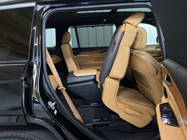 Used 2021 Jeep Grand Cherokee L Summit image 23