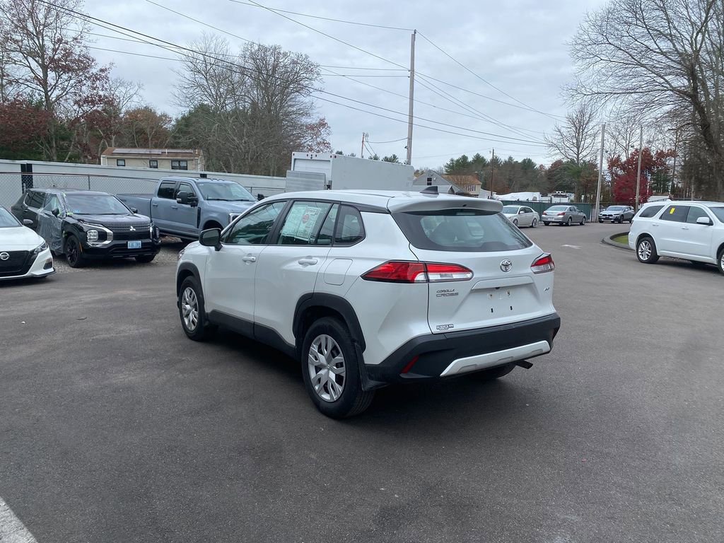 Used 2023 Toyota Corolla Cross L image 8