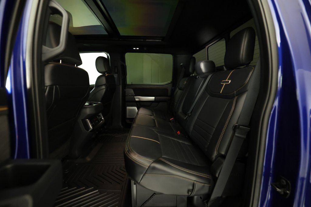 Used 2026 Ford F450 Platinum w/ FX4 Off-Road Package image 13