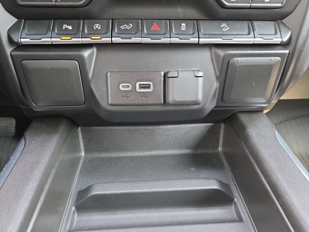 Used 2022 Chevrolet Silverado 1500 RST w/ Safety Package AWD/4WD image 19