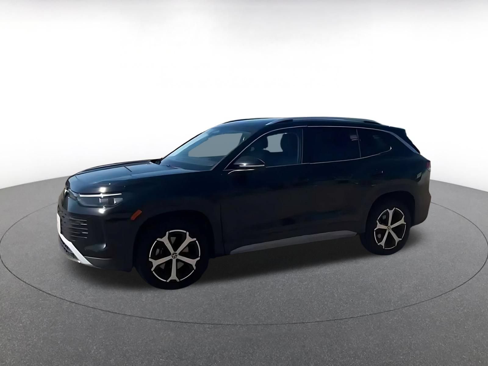 Used 2026 Volkswagen Tiguan SE AWD/4WD image 7