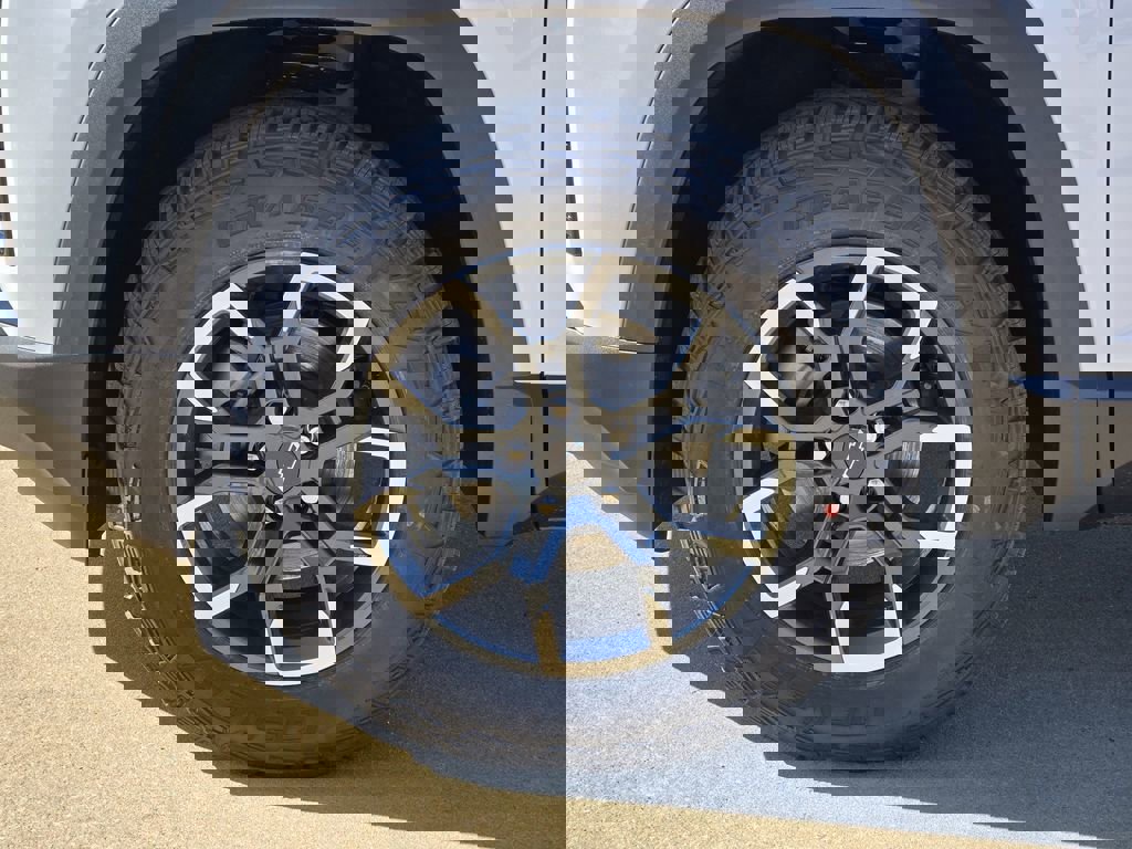 New 2026 Chevrolet Equinox ACTIV w/ Convenience Package III image 19