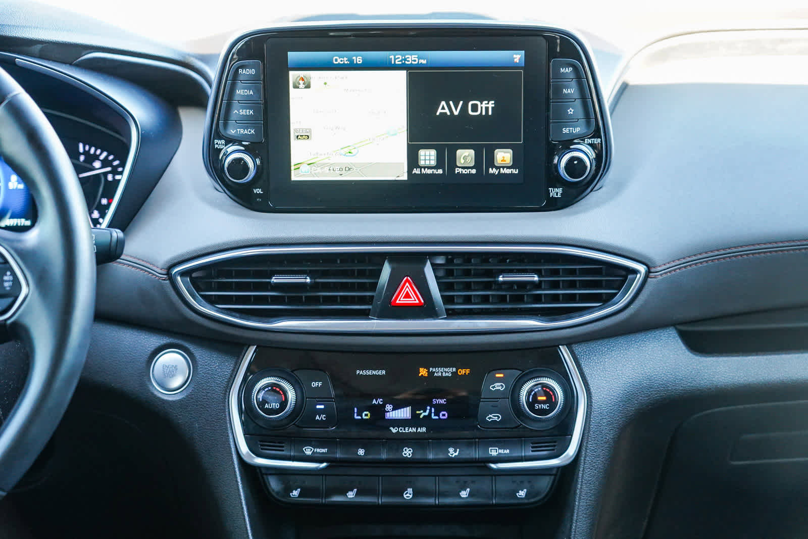 Used 2019 Hyundai Santa Fe FWD image 12