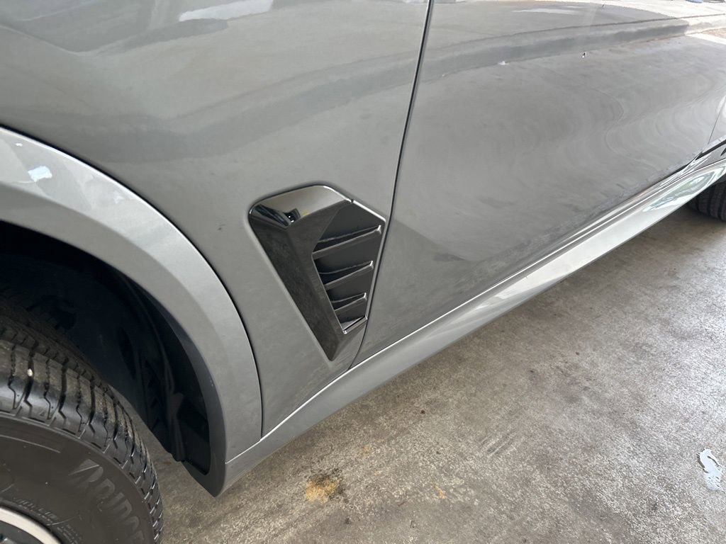 Used 2025 BMW X5 xDrive40i w/ M Sport Package image 14