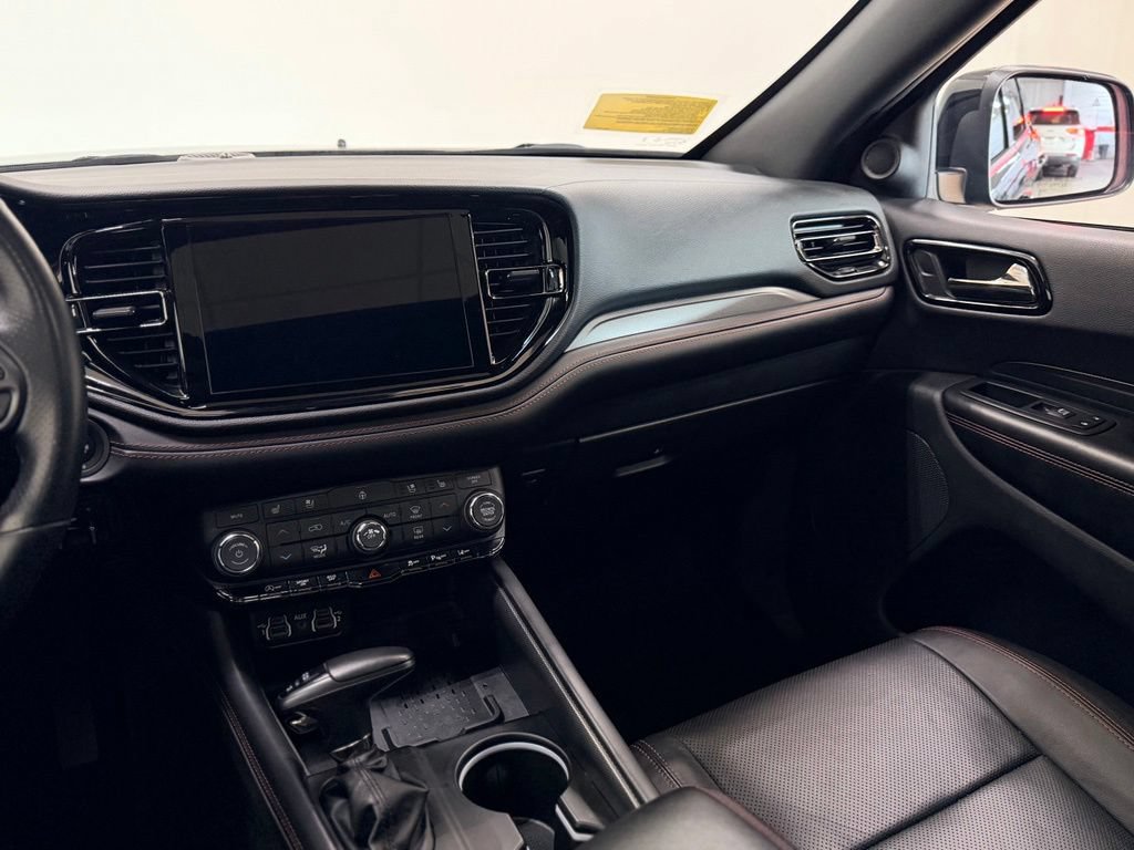 Used 2025 Dodge Durango GT AWD/4WD image 15