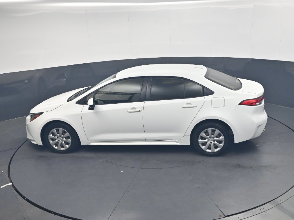 Used 2020 Toyota Corolla LE FWD image 24