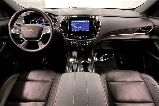 Used 2023 Chevrolet Traverse High Country FWD image 18