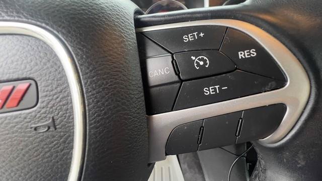 Used 2015 Dodge Charger SXT w/ Driver Confidence Group AWD/4WD image 14