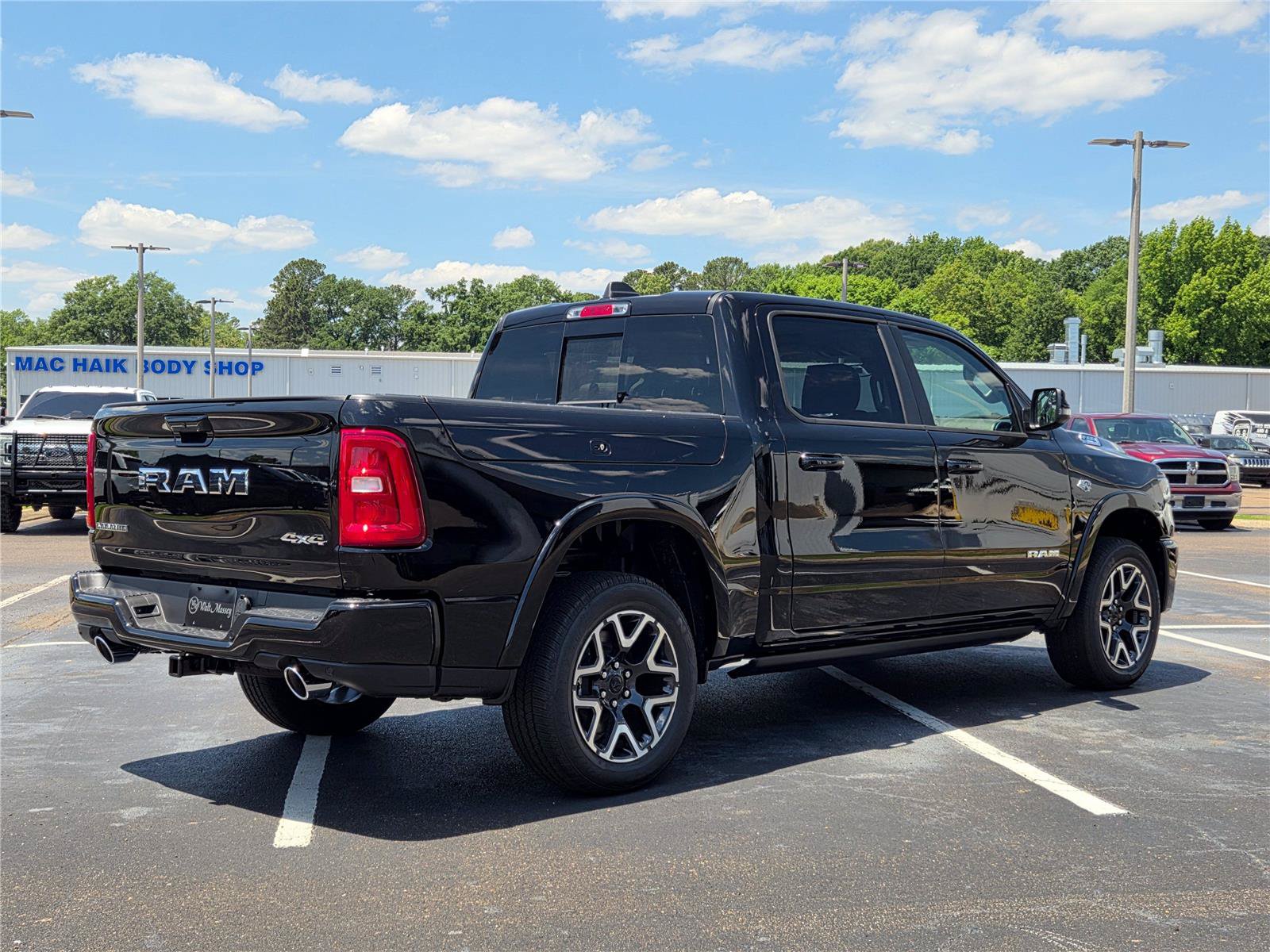 New 2026 RAM 1500 Laramie w/ Laramie Southwest Edition AWD/4WD image 5
