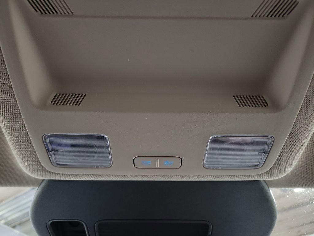 Used 2020 Ford Escape Titanium image 21