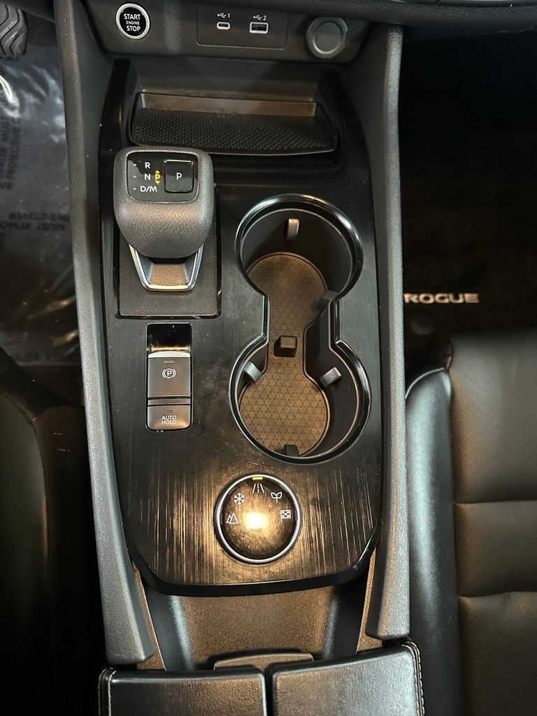 Used 2023 Nissan Rogue SV w/ SV Premium Package image 21