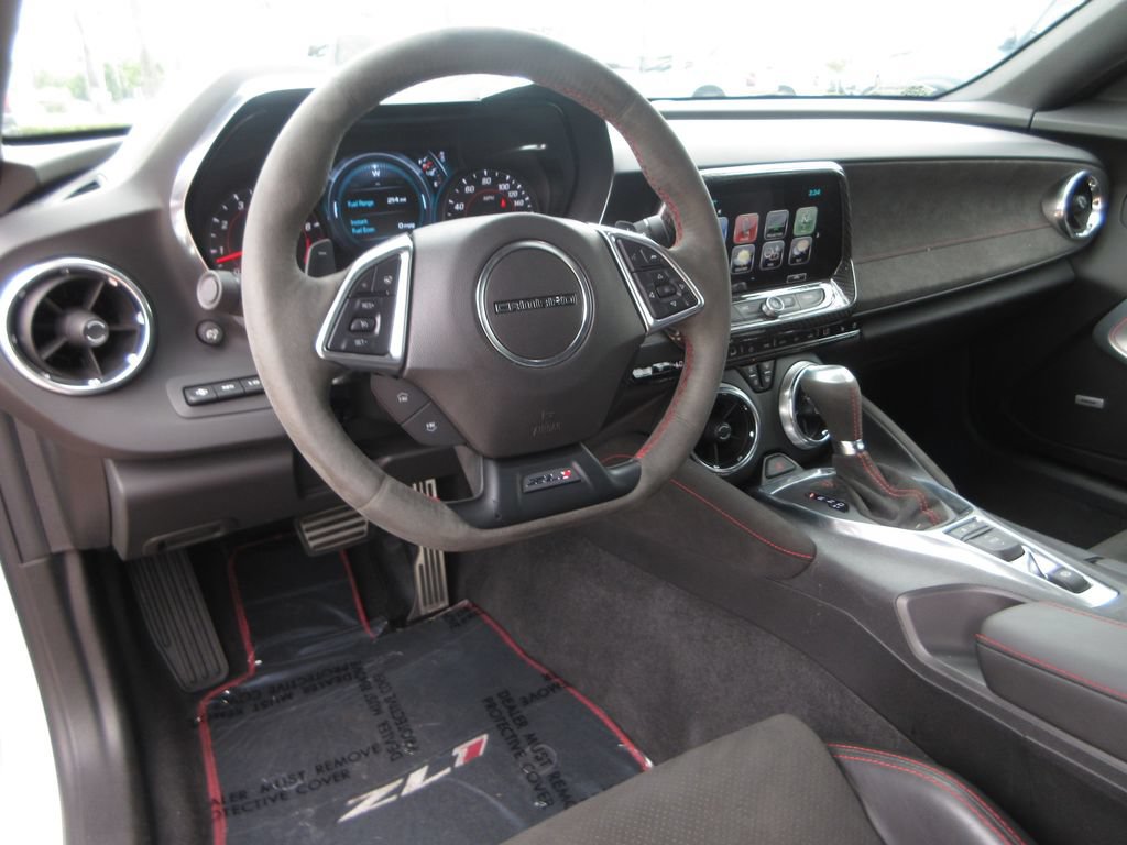 Used 2018 Chevrolet Camaro ZL1 RWD image 15