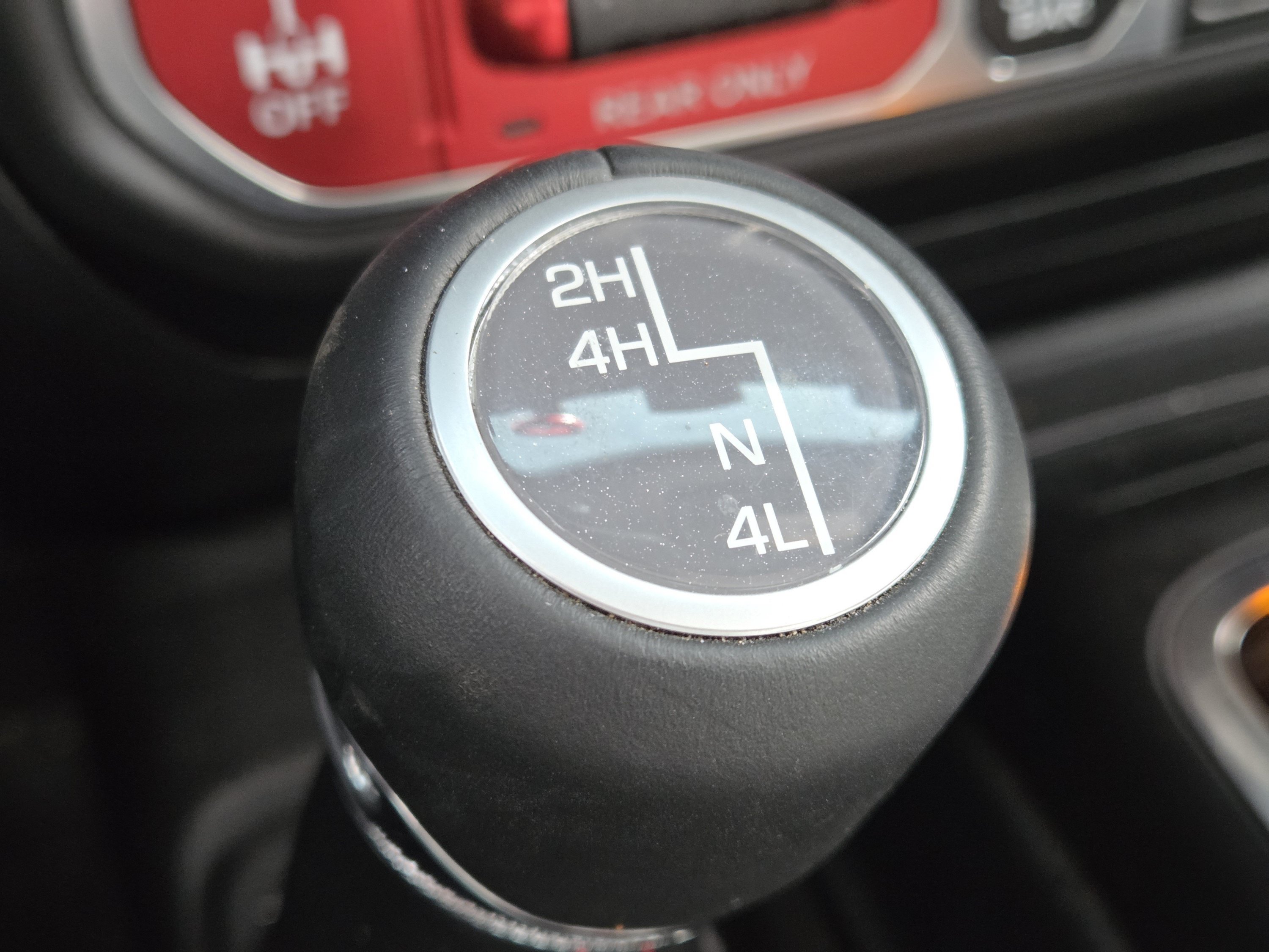Used 2021 Jeep Gladiator Rubicon AWD/4WD image 10