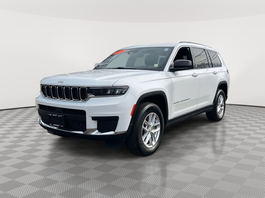 Used 2025 Jeep Grand Cherokee L Laredo AWD/4WD image 3
