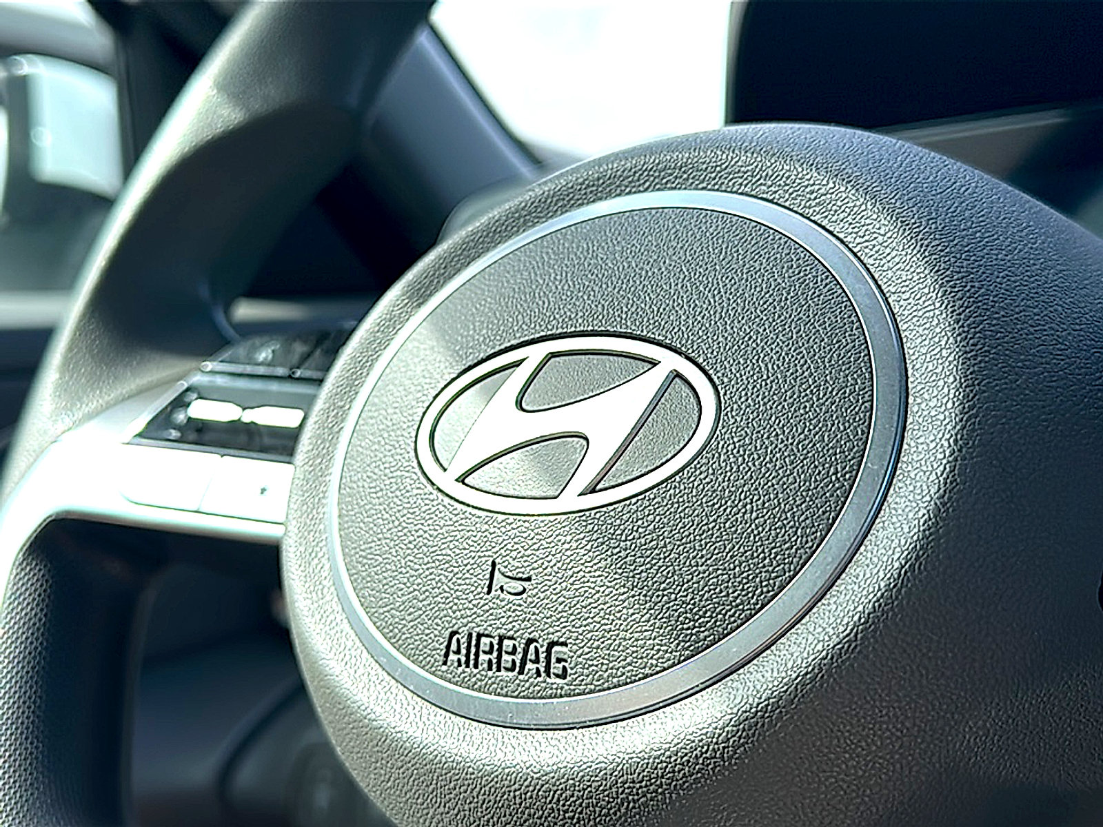 Used 2024 Hyundai Elantra SEL FWD image 30