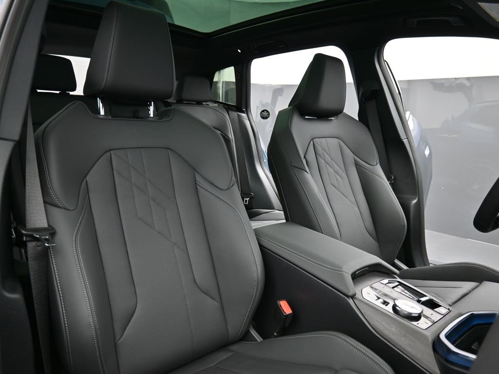 New 2026 BMW X3 xDrive30 w/ M Sport Package image 24