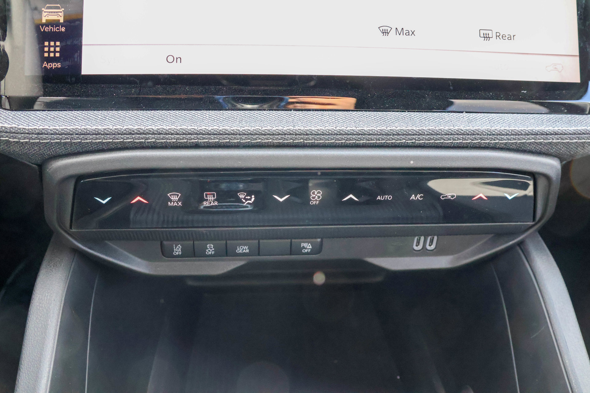 New 2026 Jeep Cherokee Laredo AWD/4WD image 19