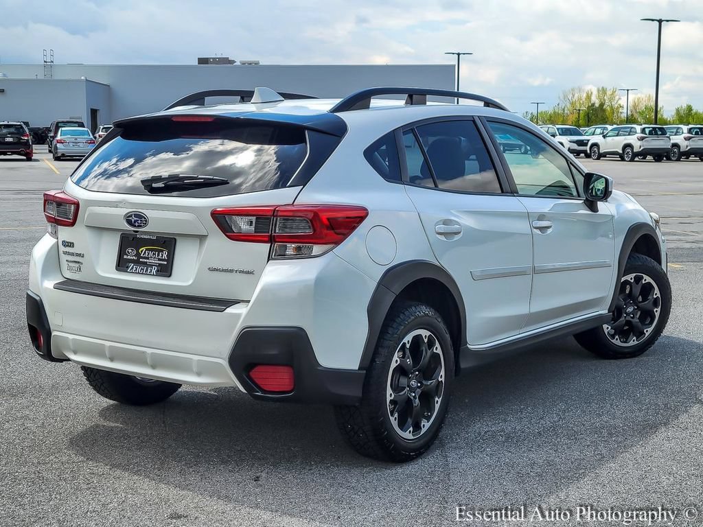 Used 2021 Subaru Crosstrek 2.0i Premium w/ Moonroof Package AWD/4WD image 7