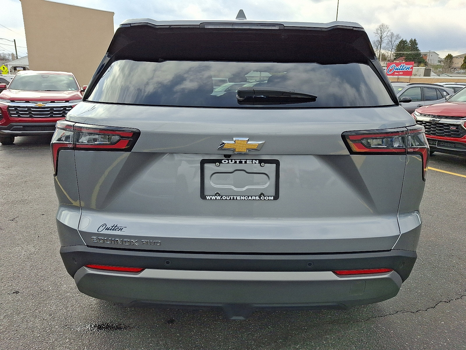 Used 2025 Chevrolet Equinox LT image 4