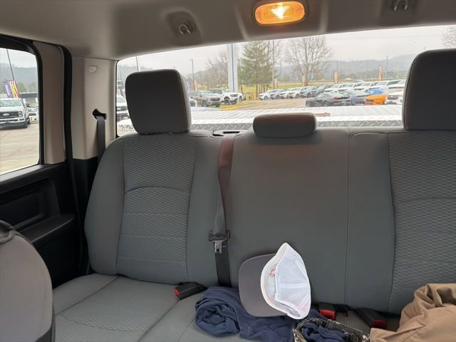 Used 2018 RAM 2500 Tradesman w/ Chrome Appearance Group image 30