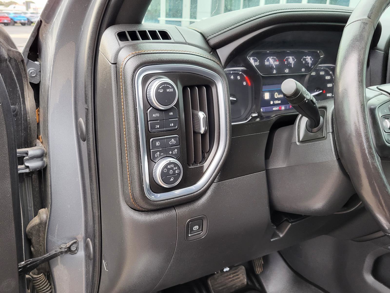 Used 2021 GMC Sierra 1500 AT4 w/ AT4 Preferred Package image 18