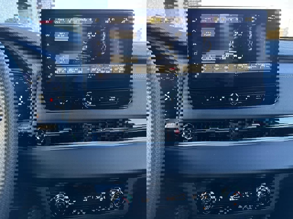 New 2025 Mitsubishi Outlander SE image 16