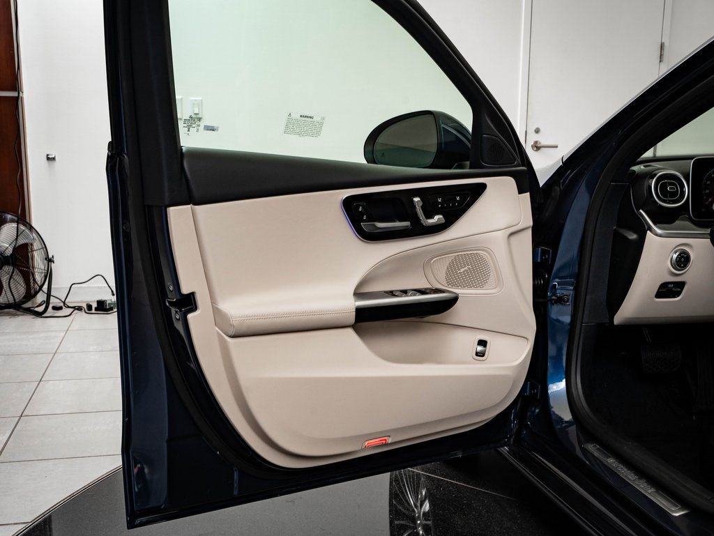 New 2026 Mercedes-Benz C 300 4MATIC Sedan image 29