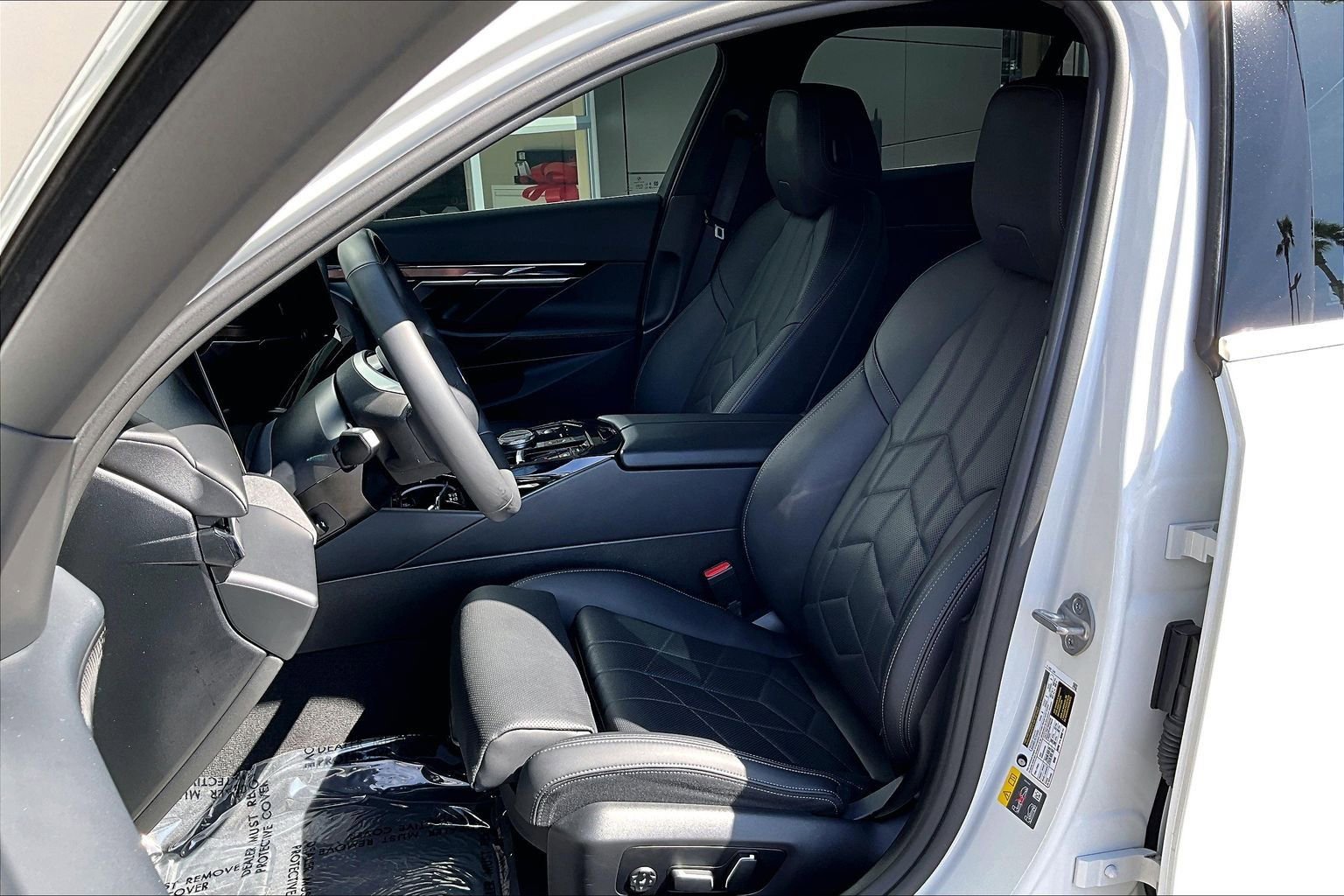 Used 2024 BMW i5 eDrive40i w/ M Sport Package image 24