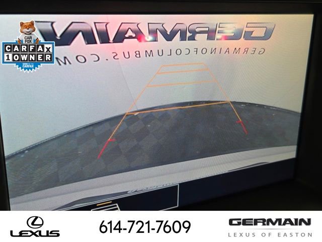 Used 2023 GMC Acadia SLE image 32